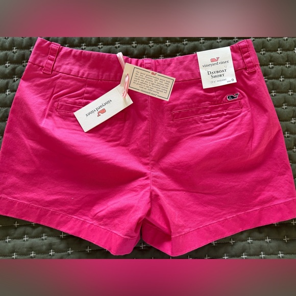 Pink (Rhododendron) Vineyard Vines Women's Dayboat Shorts, Size 0
NWT - Picture 7 of 8